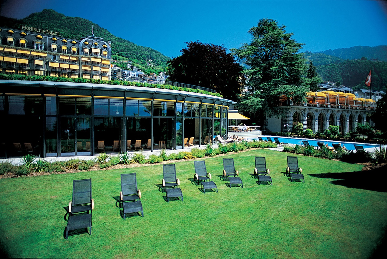 Passez du temps au Fairmont Montreux Palace